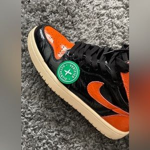 Jordan 1 high shattered orange and black 3.0